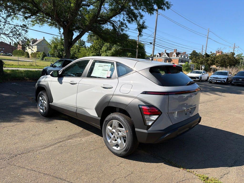 2027 Hyundai KONA SE