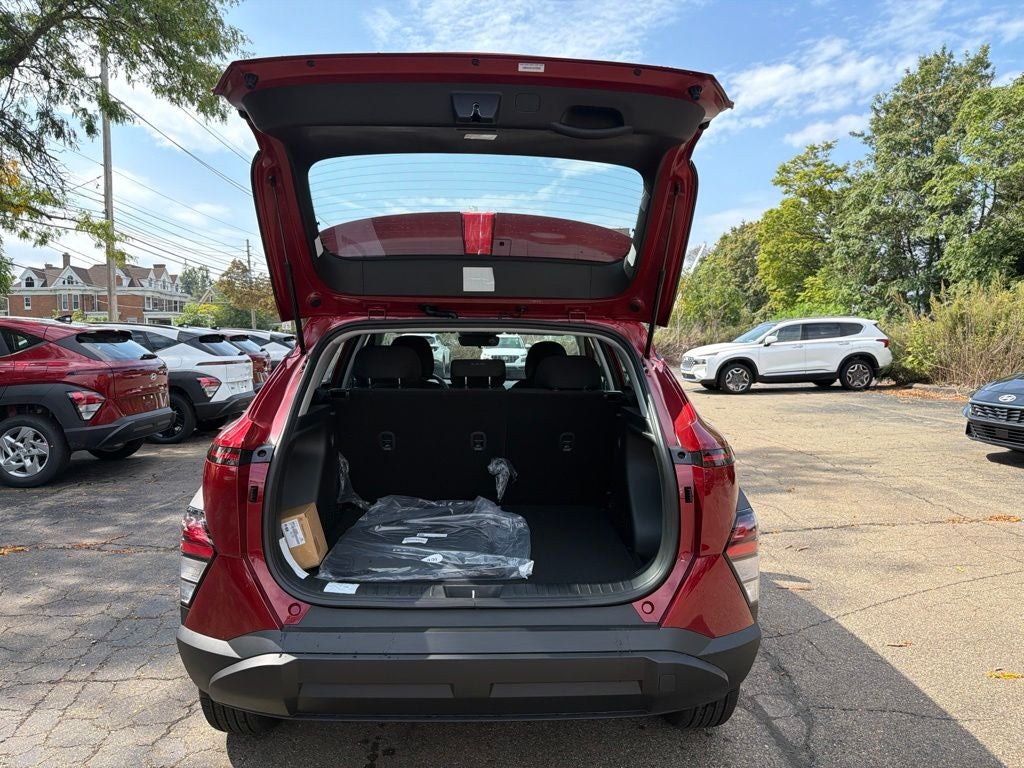 2027 Hyundai KONA SE