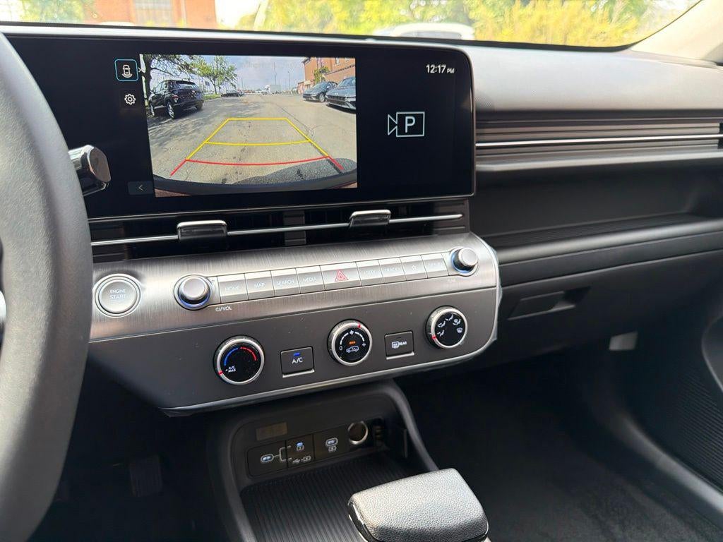 2027 Hyundai KONA SE