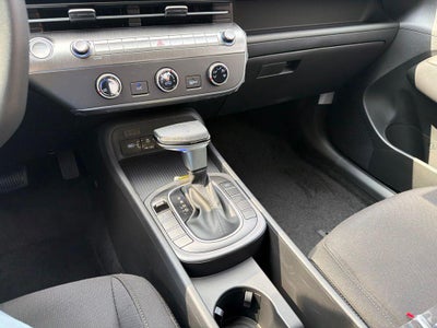 2027 Hyundai KONA SE
