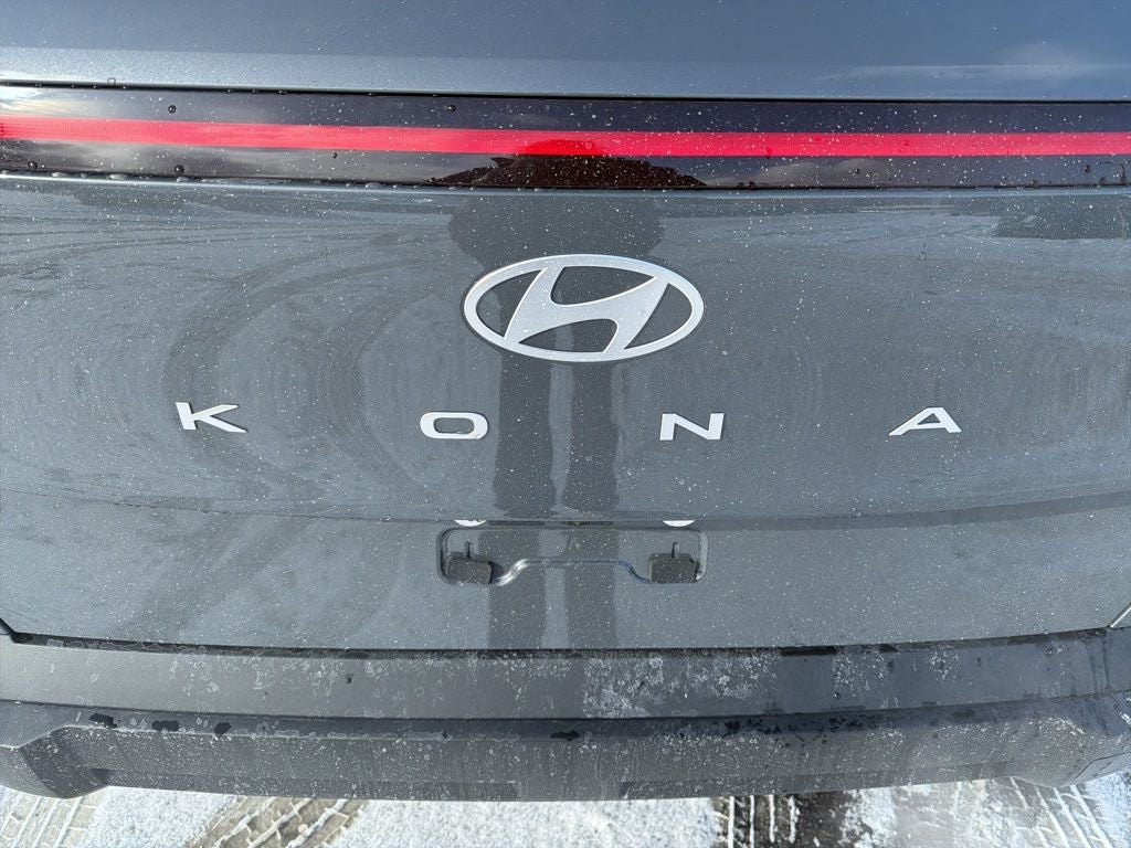 2026 Hyundai KONA SE