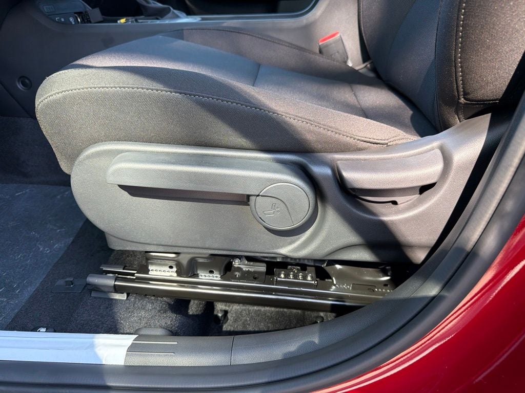 2027 Hyundai KONA SE