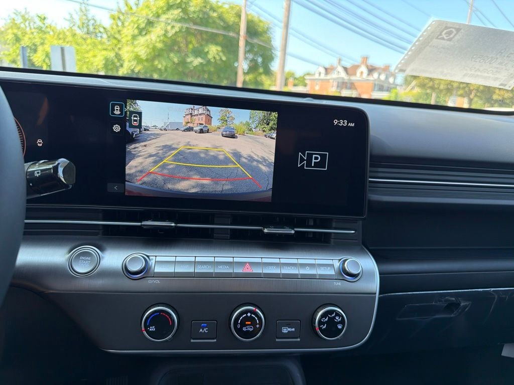 2027 Hyundai KONA SE