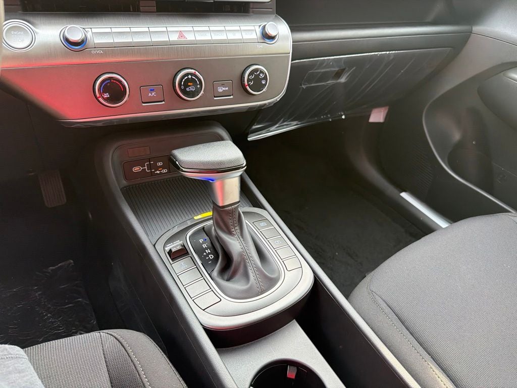 2027 Hyundai KONA SE