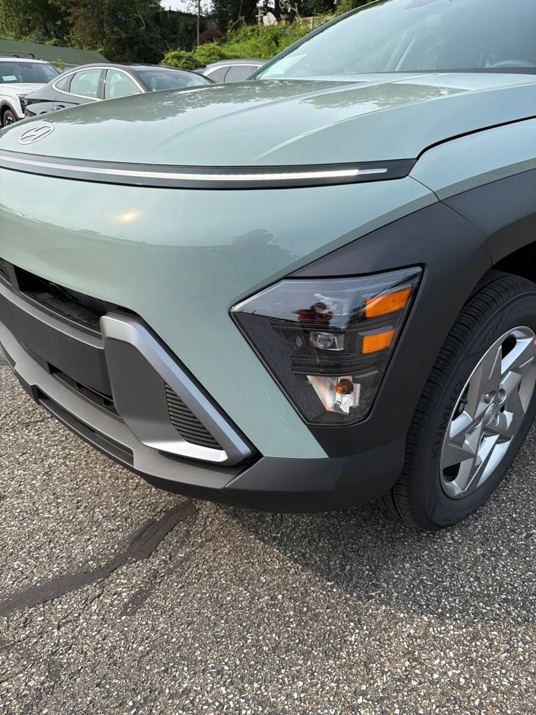 2027 Hyundai KONA SE