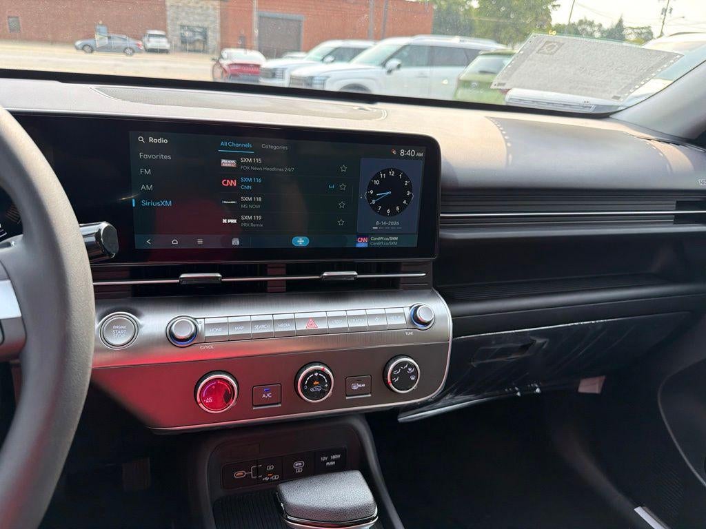2027 Hyundai KONA SE