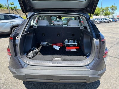 2025 Hyundai KONA SE