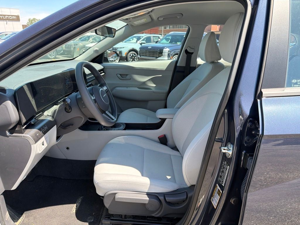 2025 Hyundai KONA SE