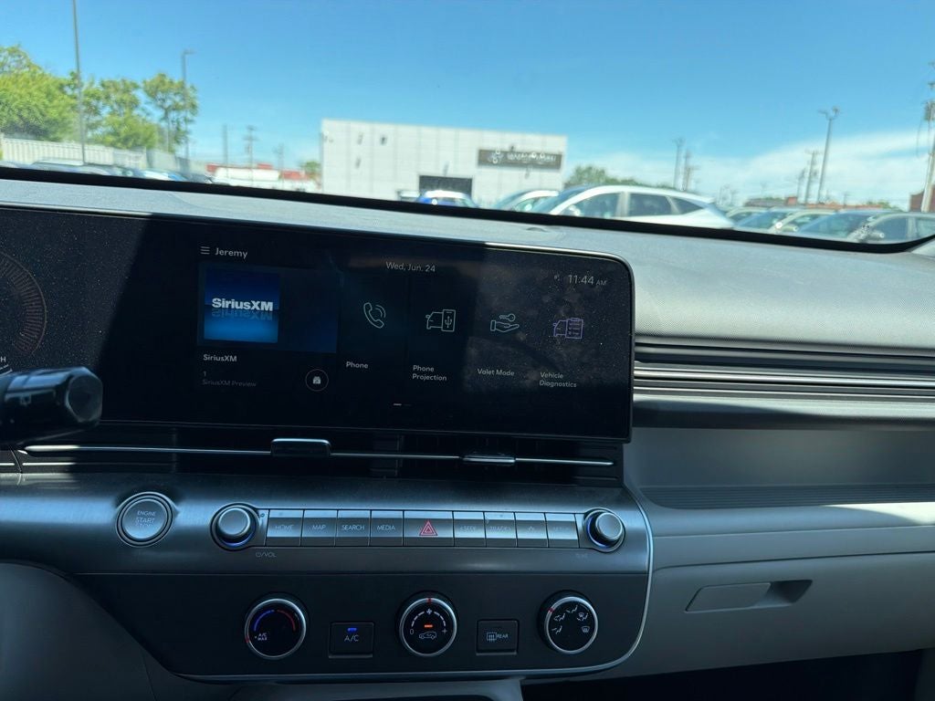2025 Hyundai KONA SE