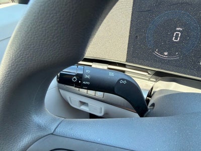 2025 Hyundai KONA SE