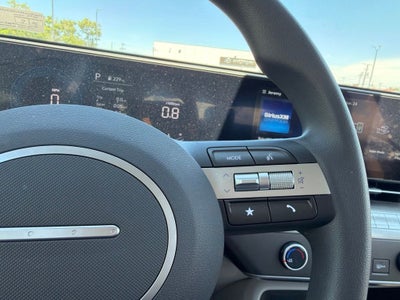 2025 Hyundai KONA SE