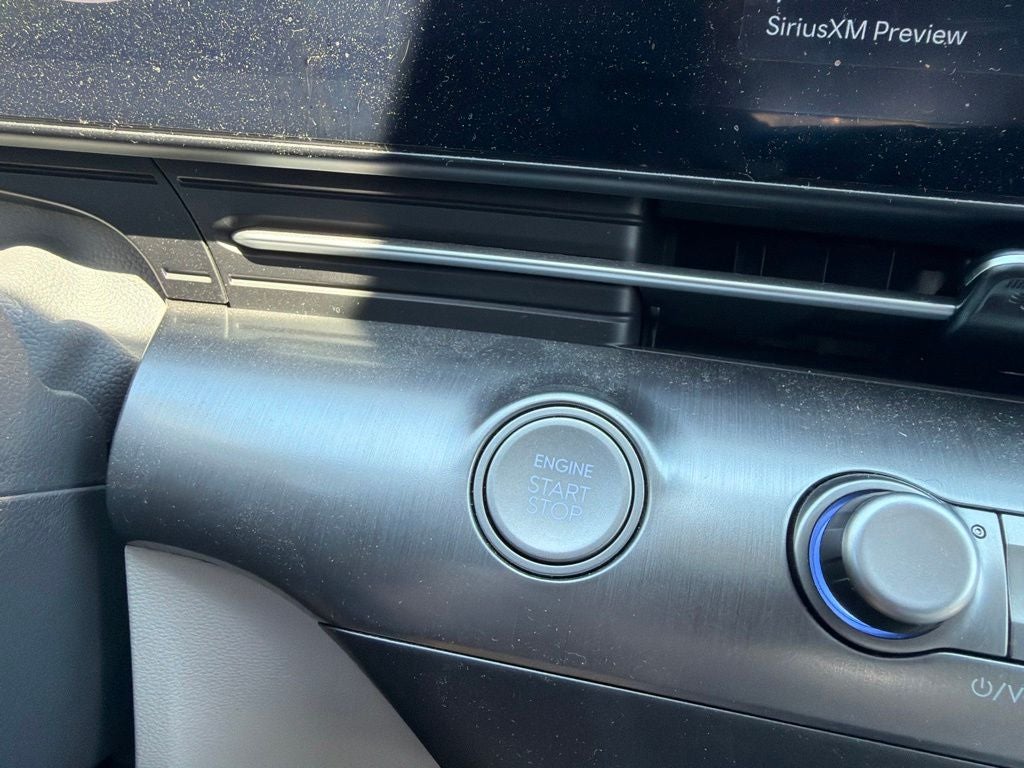 2025 Hyundai KONA SE