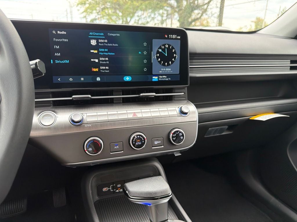 2027 Hyundai KONA SE