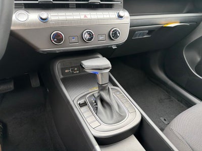 2027 Hyundai KONA SE
