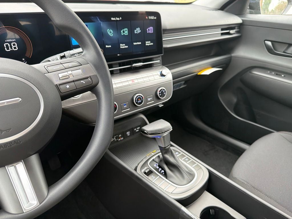 2027 Hyundai KONA SE