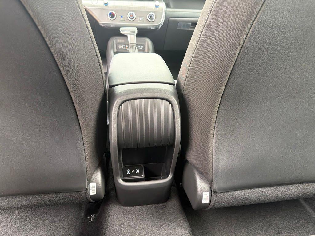 2027 Hyundai KONA SE