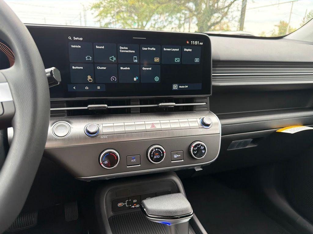 2027 Hyundai KONA SE