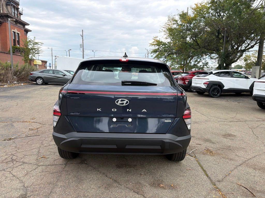 2027 Hyundai KONA SE