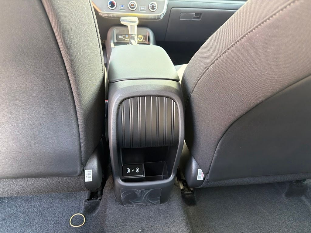 2027 Hyundai KONA SE