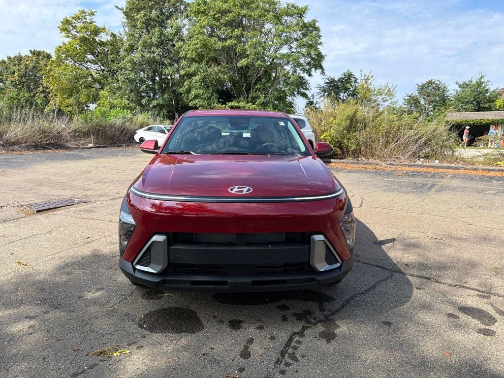 2027 Hyundai KONA SE