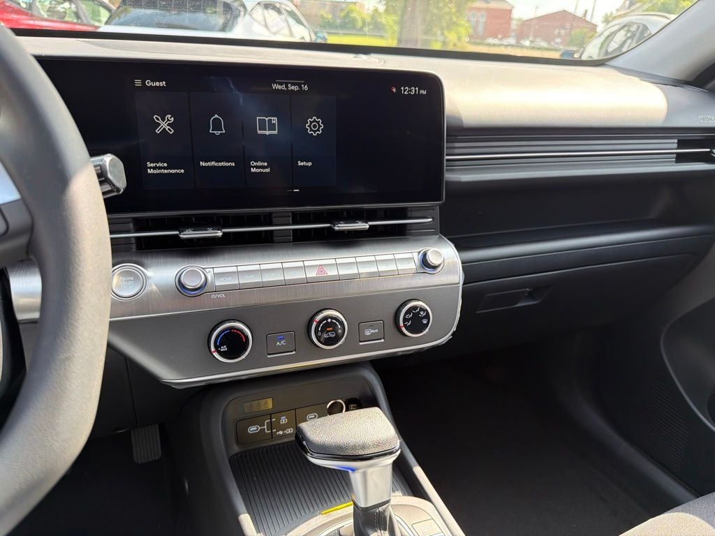2027 Hyundai KONA SE