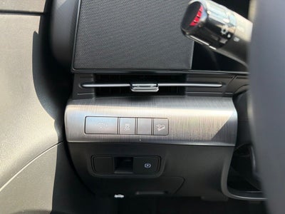 2027 Hyundai KONA SE