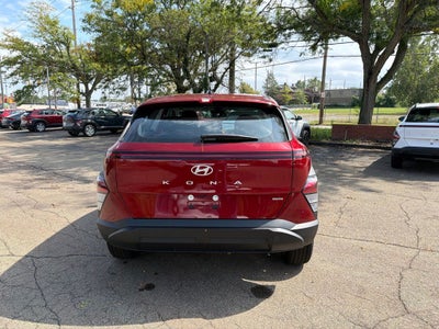2027 Hyundai KONA SE