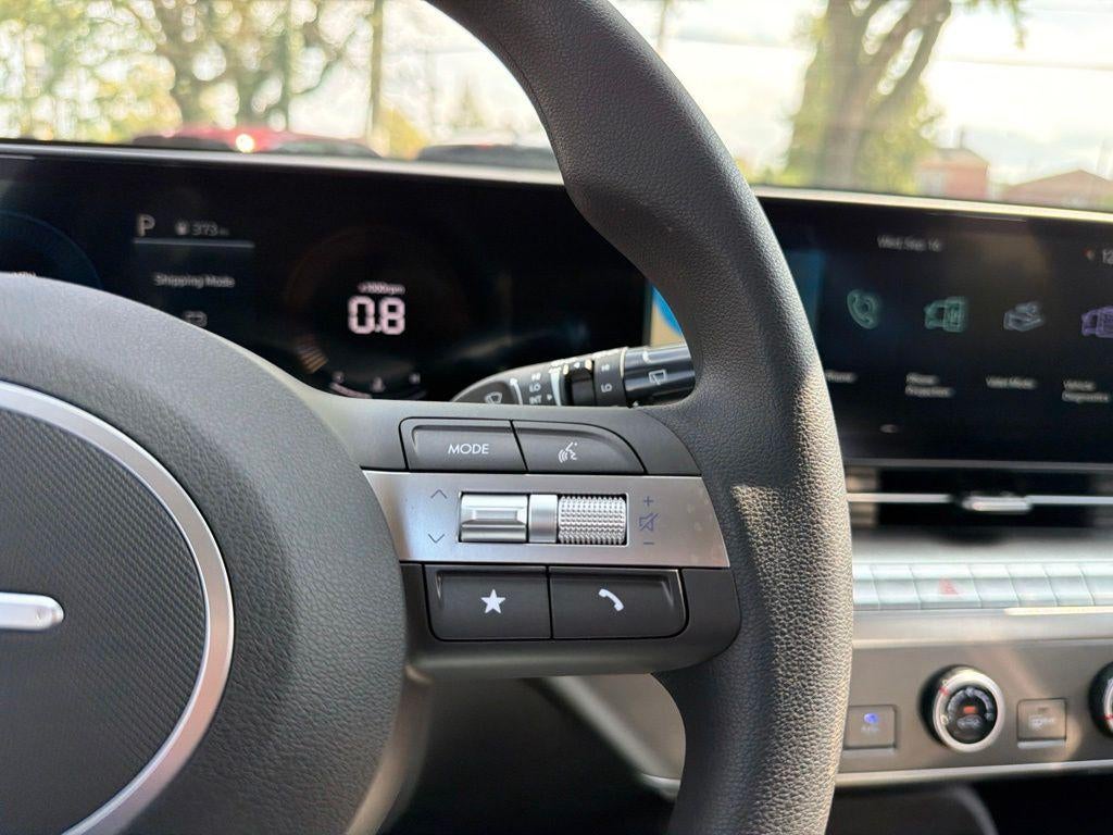 2027 Hyundai KONA SE
