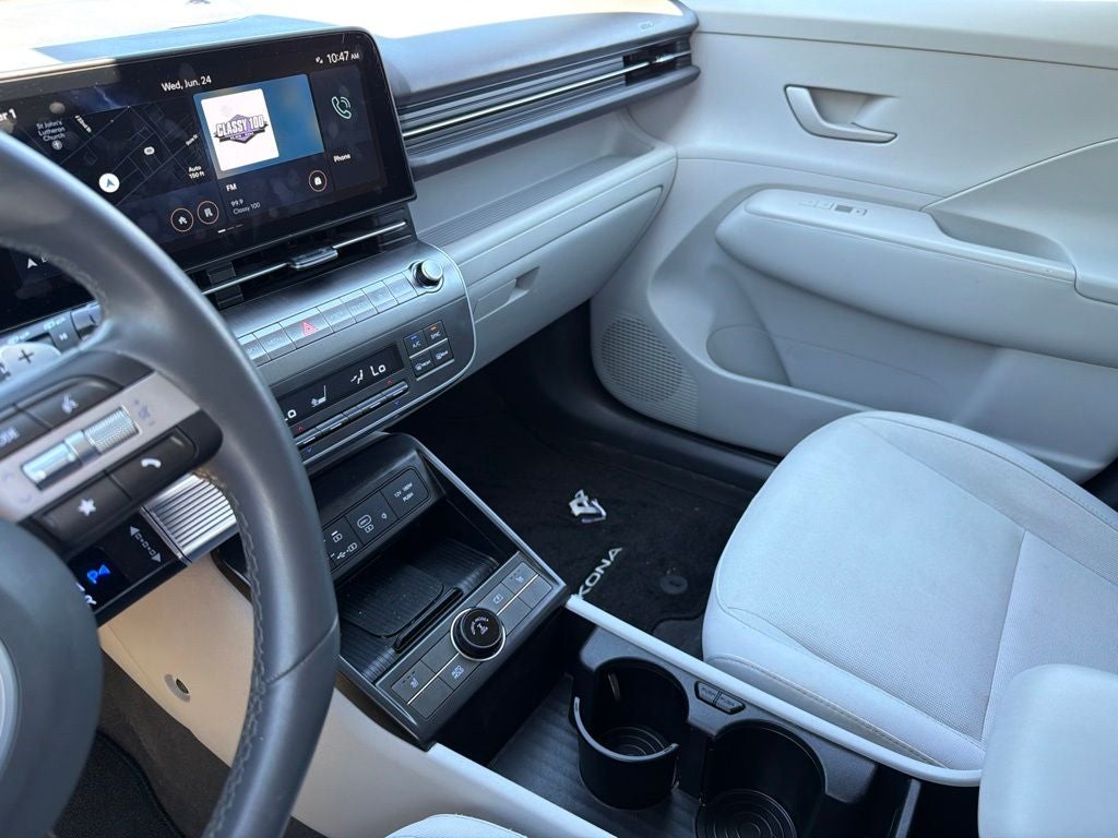 2024 Hyundai KONA SEL