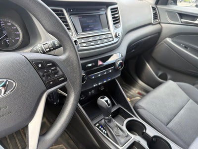 2018 Hyundai TUCSON SE