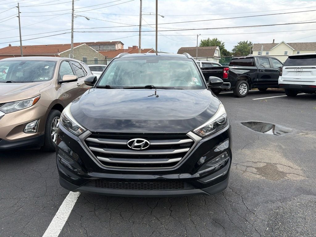 2016 Hyundai TUCSON SE