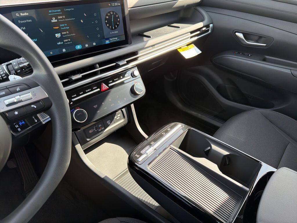 2026 Hyundai TUCSON HYBRID Blue SE