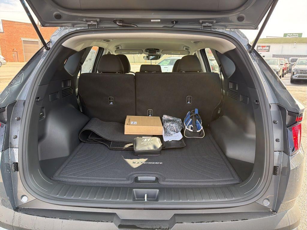 2026 Hyundai TUCSON HYBRID Blue SE