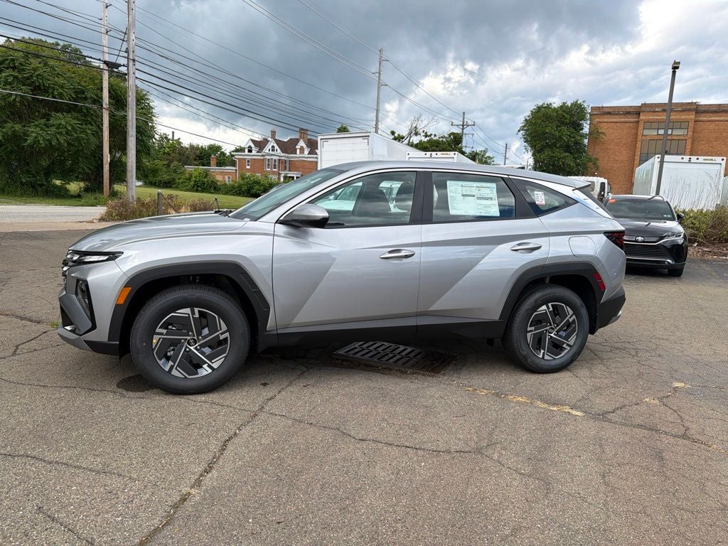 2026 Hyundai TUCSON HYBRID Blue SE