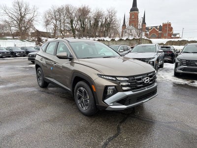 2026 Hyundai TUCSON HYBRID Blue SE