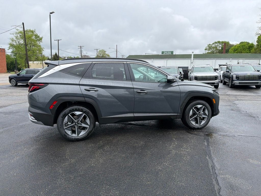2026 Hyundai TUCSON HYBRID SEL