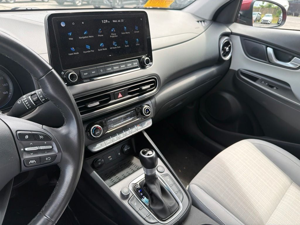 2023 Hyundai KONA SEL