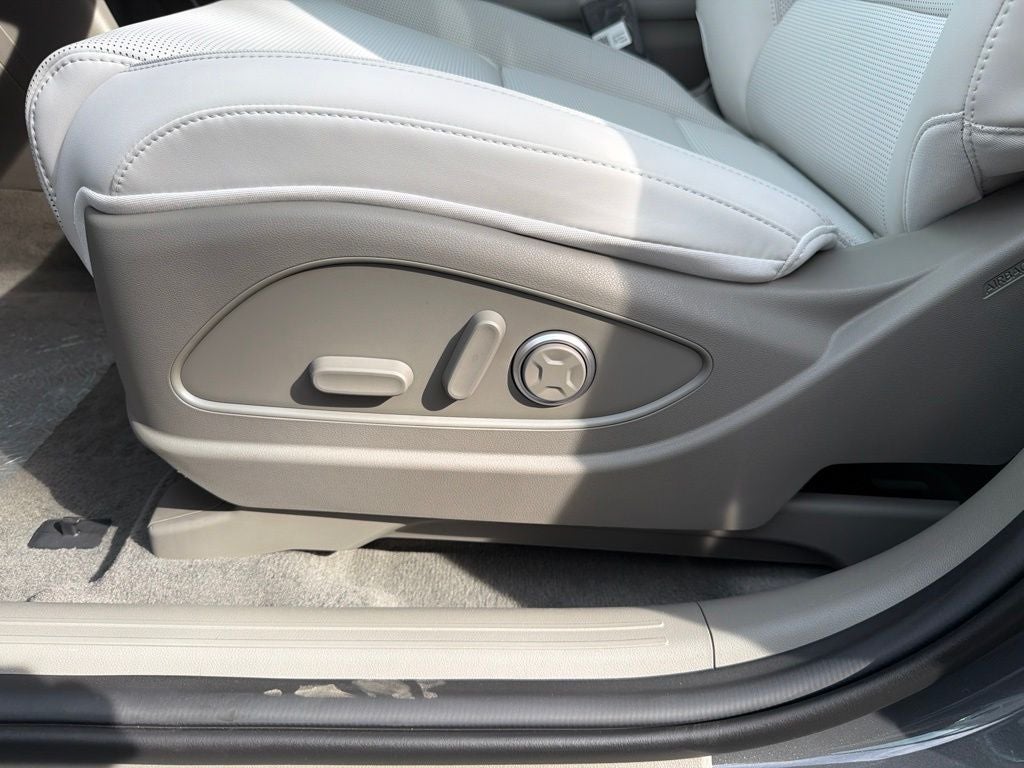2026 Hyundai PALISADE HYBRID SEL Premium 8 Passenger