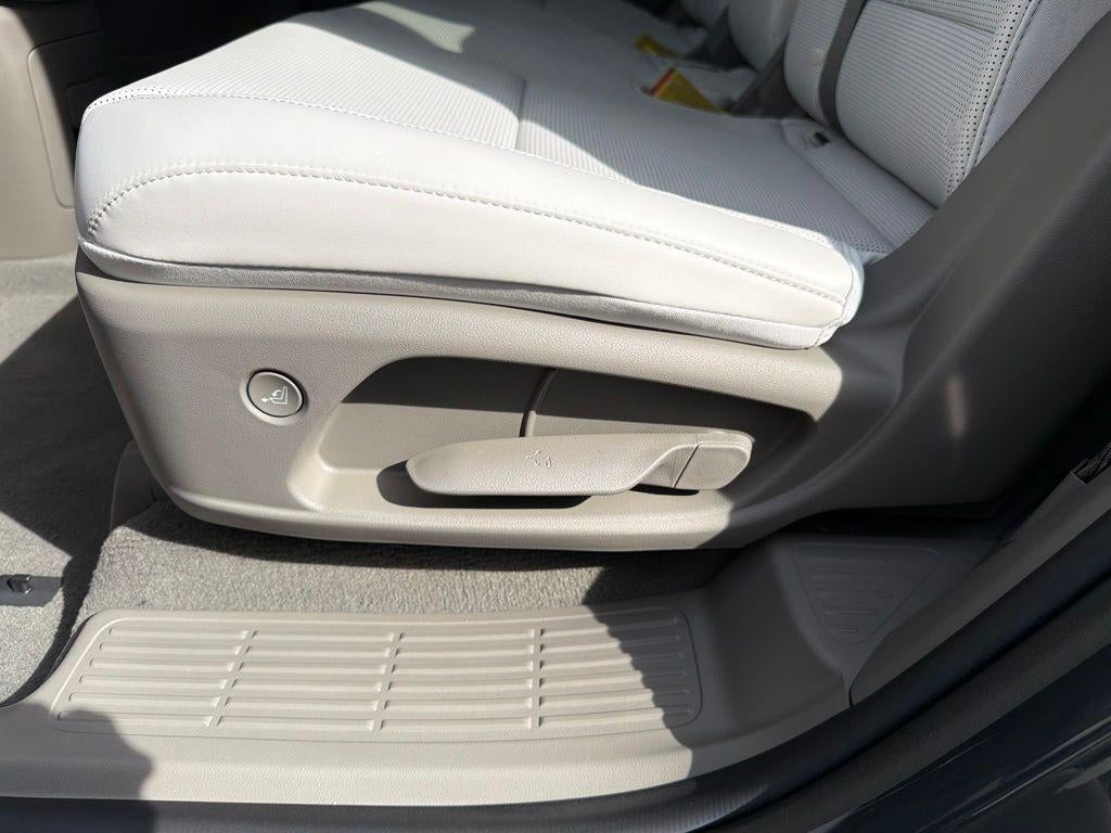 2026 Hyundai PALISADE HYBRID SEL Premium 8 Passenger