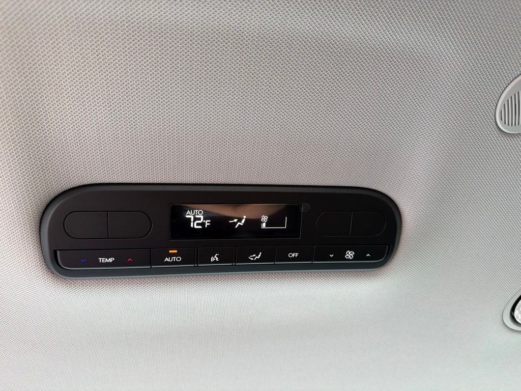 2027 Hyundai PALISADE SEL 7 Passenger