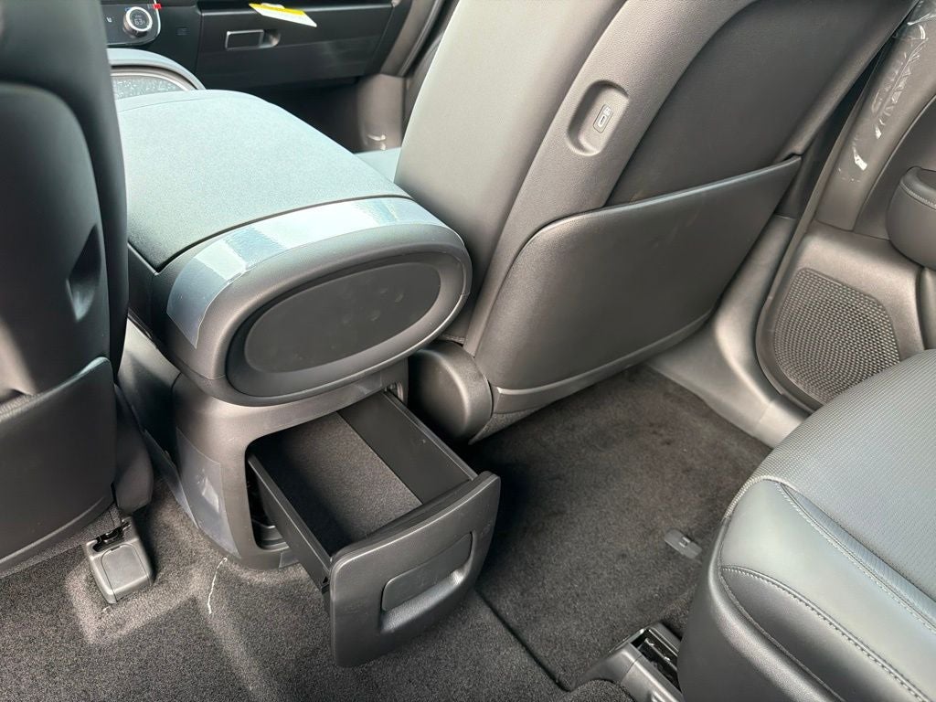 2027 Hyundai PALISADE SEL 7 Passenger