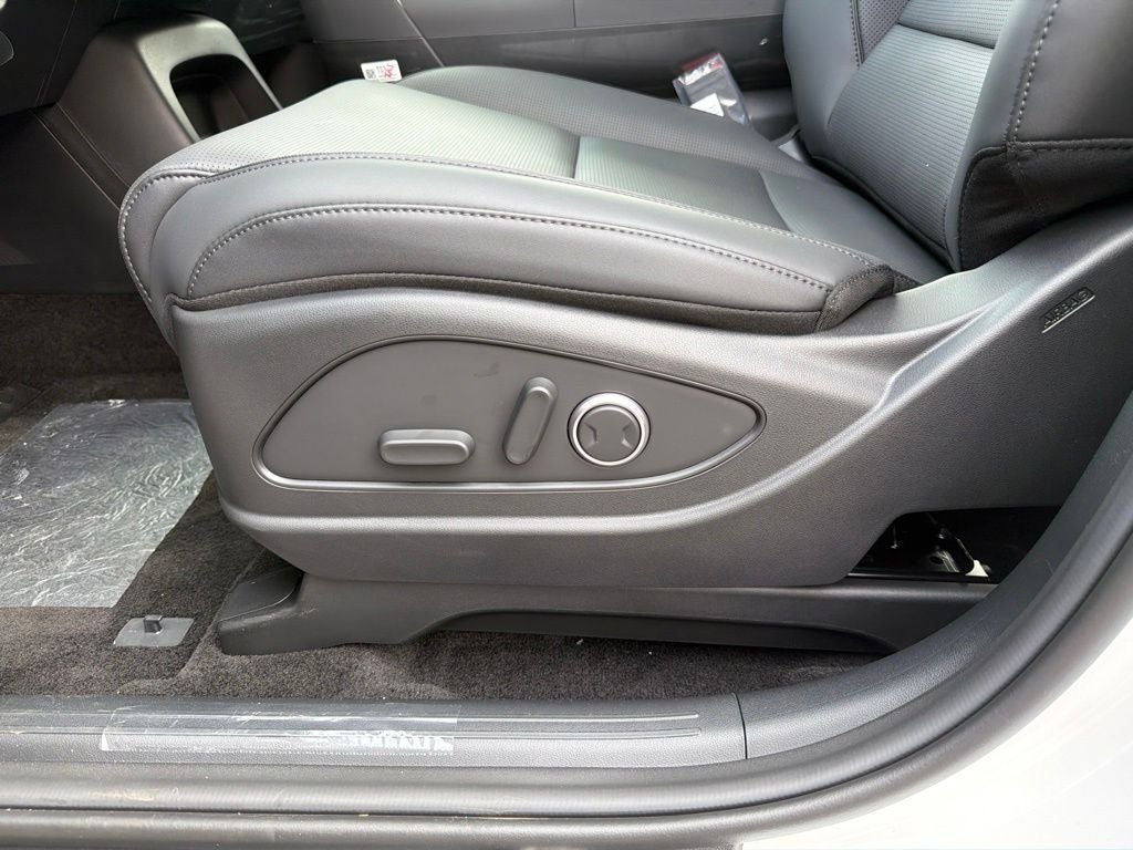 2027 Hyundai PALISADE HYBRID SEL 7 Passenger