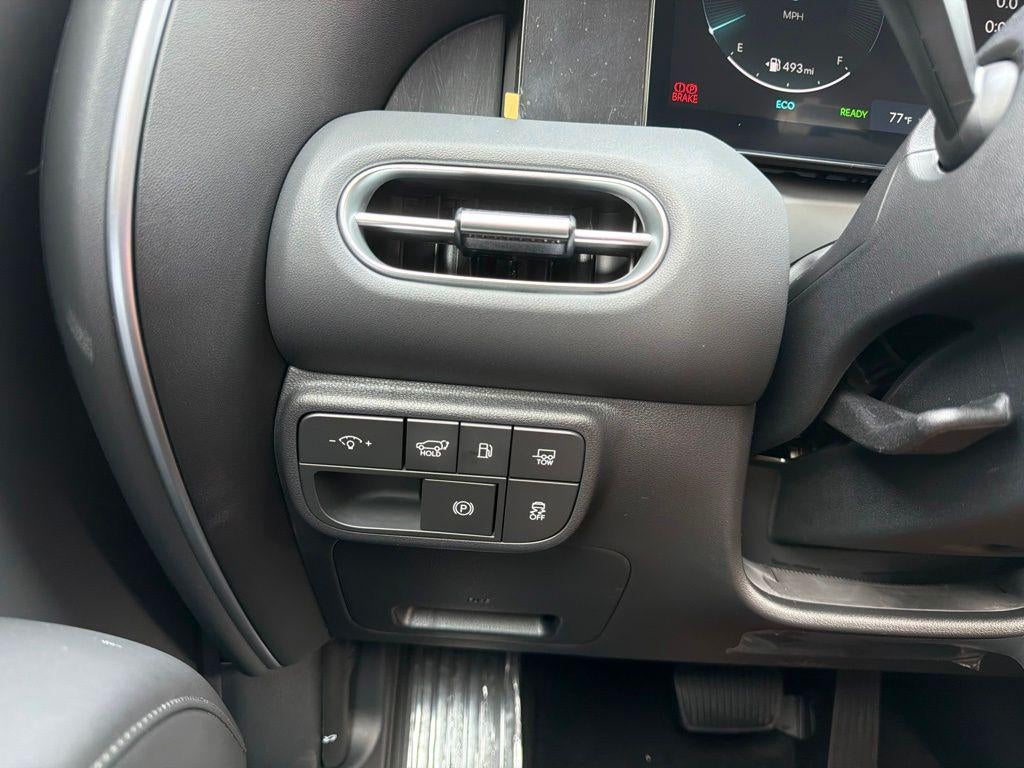 2027 Hyundai PALISADE HYBRID SEL 7 Passenger