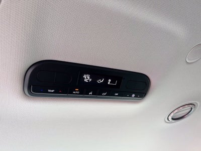 2027 Hyundai PALISADE HYBRID SEL 7 Passenger