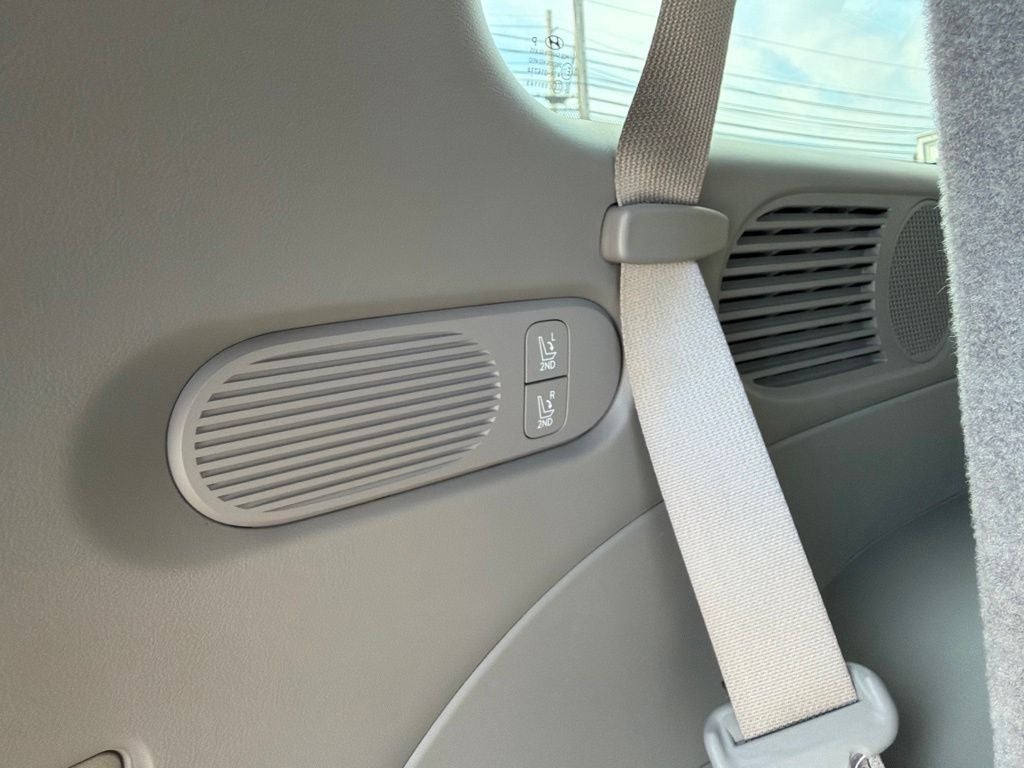 2026 Hyundai PALISADE HYBRID SEL 8 Passenger