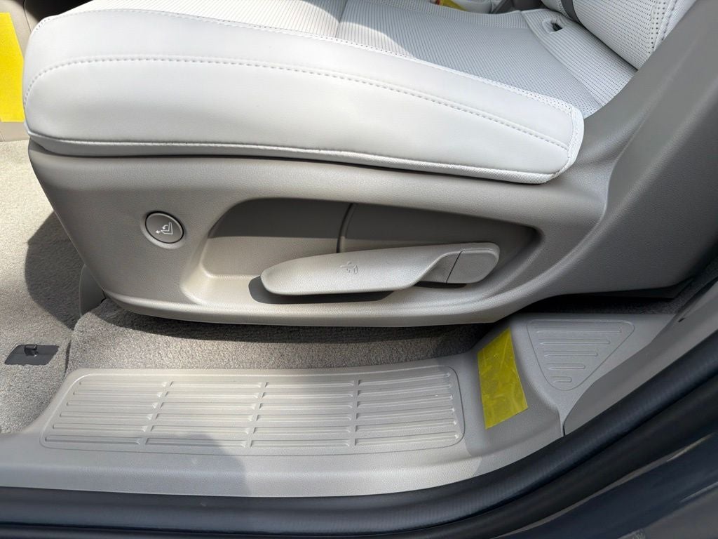 2026 Hyundai PALISADE HYBRID SEL 8 Passenger