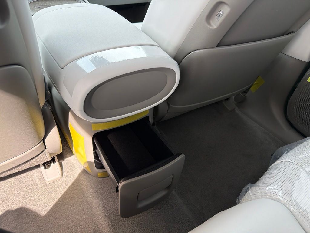 2026 Hyundai PALISADE HYBRID SEL 8 Passenger