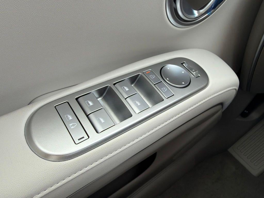 2026 Hyundai PALISADE HYBRID SEL 8 Passenger
