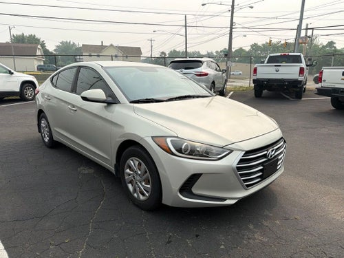 2018 Hyundai ELANTRA SE