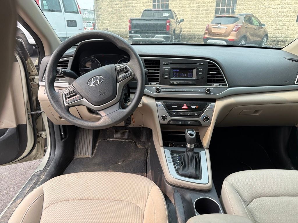 2018 Hyundai ELANTRA SE